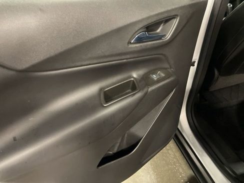 Used 2021 Chevrolet Equinox LT image 31