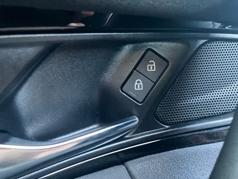 Used 2025 Land Rover Discovery Sport S AWD/4WD image 13