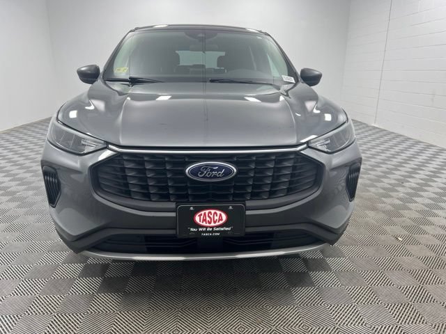 Used 2023 Ford Escape Active AWD/4WD image 3