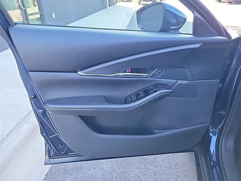 Certified 2025 MAZDA CX-30 AWD 2.5 S w/ Preferred Package image 20