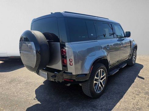 Used 2024 Land Rover Defender 110 X-Dynamic SE AWD/4WD image 5