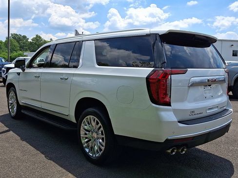 Certified 2023 GMC Yukon XL Denali AWD/4WD image 4