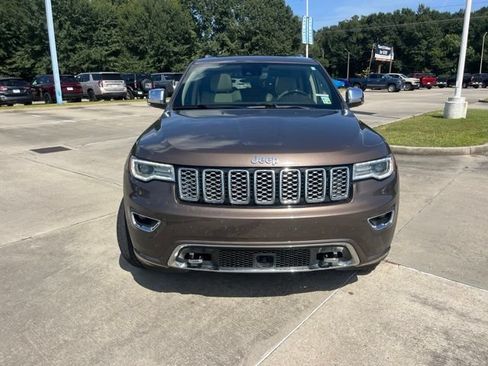 Used 2018 Jeep Grand Cherokee Overland RWD image 11