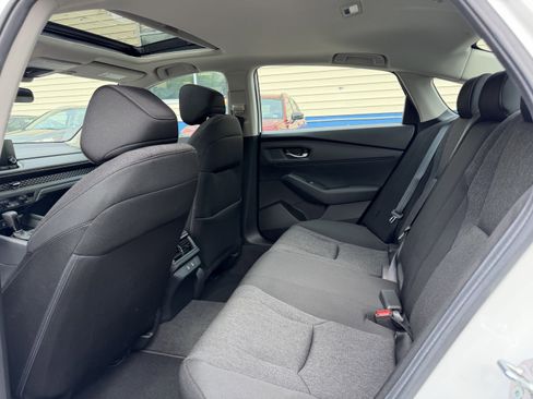 Certified 2025 Honda Accord SE image 28