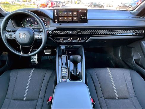 Used 2025 Honda Accord Sport image 16