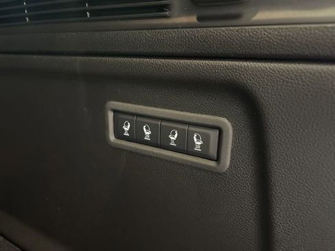 New 2026 Jeep Grand Wagoneer L Limited AWD/4WD image 9