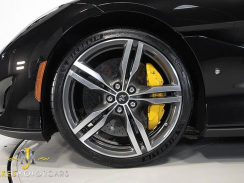 Used 2020 Ferrari Portofino image 63