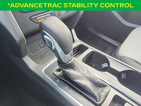 Used 2019 Ford Escape SE image 22