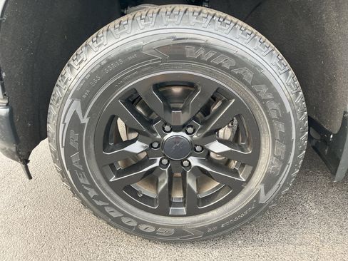 Used 2020 Chevrolet Silverado 1500 W/T w/ WT Value Package AWD/4WD image 13