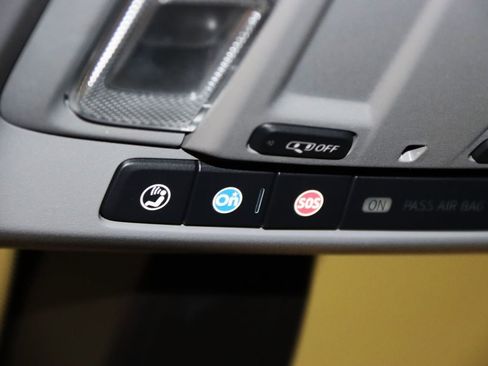 Used 2021 Chevrolet Silverado 1500 LT Trail Boss w/ Bed Protection Package image 22