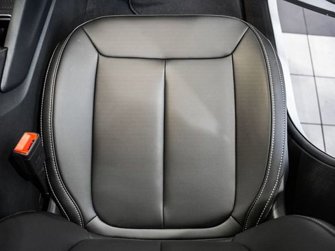 New 2025 Jeep Grand Cherokee Limited image 30