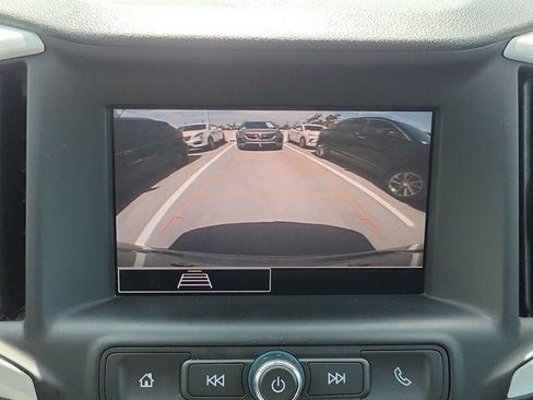 Used 2024 GMC Terrain SLE w/ Driver Convenience Package FWD image 25