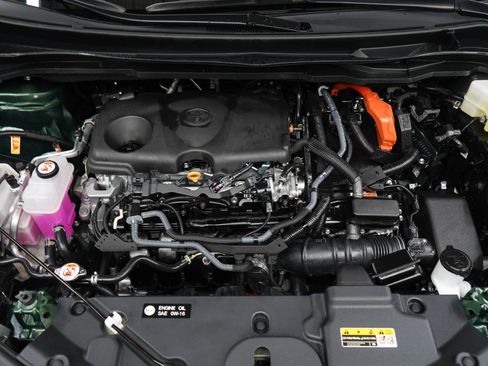 Used 2026 Toyota Sienna Platinum AWD/4WD image 37