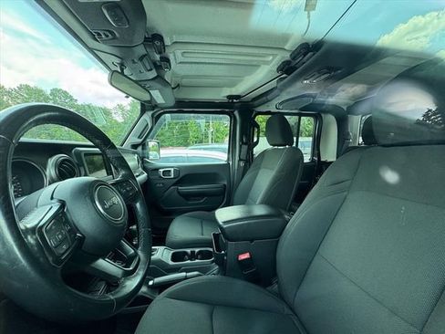 Used 2021 Jeep Gladiator Sport AWD/4WD image 3