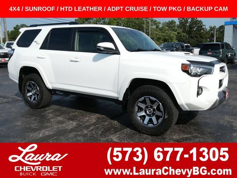 Used 2020 Toyota 4Runner TRD Off-Road Premium w/ Moonroof Package AWD/4WD image 1
