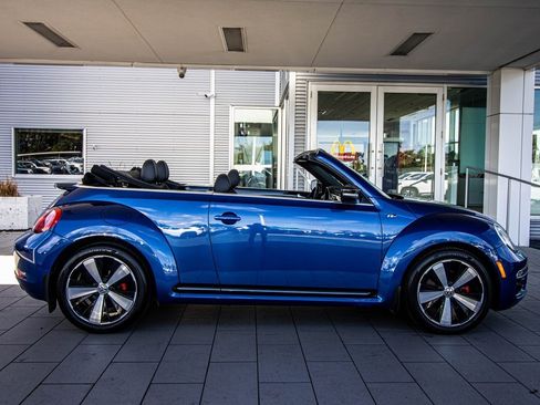 Used 2014 Volkswagen Beetle R-Line image 16