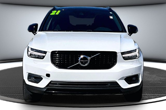 Used 2021 Volvo XC40 T5 R-Design w/ Advanced Package AWD/4WD image 2