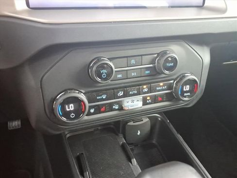 Used 2025 Ford Bronco Outer Banks AWD/4WD image 25
