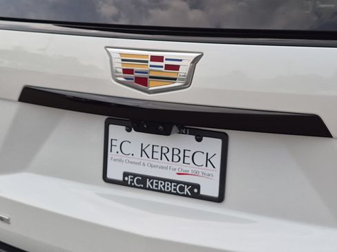 Used 2025 Cadillac Escalade Sport Platinum w/ LPO, Floor Liner Package AWD/4WD image 31