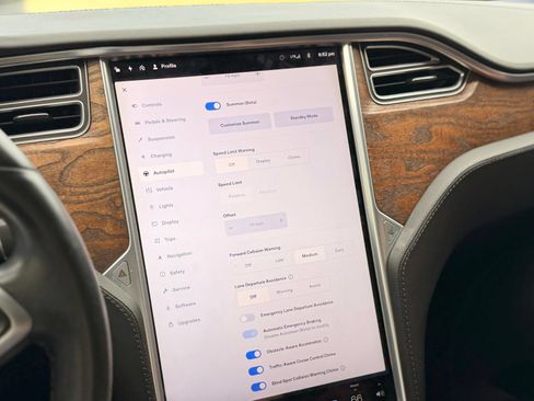 Used 2018 Tesla Model S AWD image 41