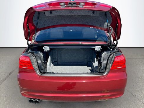 Used 2011 BMW 328i Convertible image 21