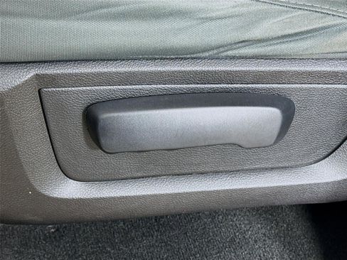 Used 2016 RAM 1500 Express image 19