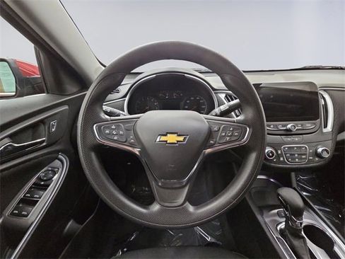 Used 2024 Chevrolet Malibu LT image 12
