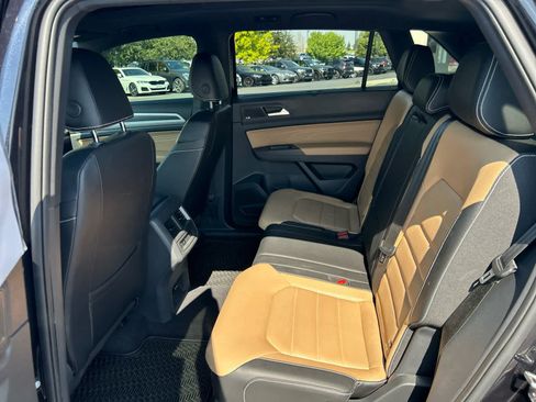 Used 2022 Volkswagen Atlas Cross Sport SEL Premium R-Line image 16