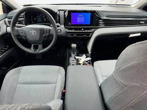 Used 2026 Toyota Camry LE w/ Convenience Package FWD image 9