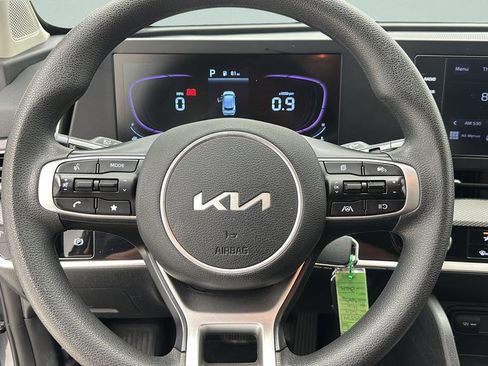 Used 2024 Kia Sportage LX AWD/4WD image 16