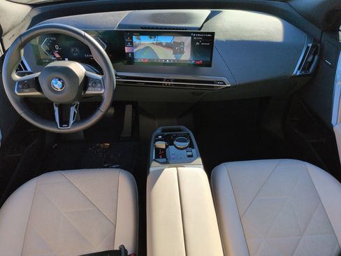 Certified 2025 BMW iX xDrive50 image 29