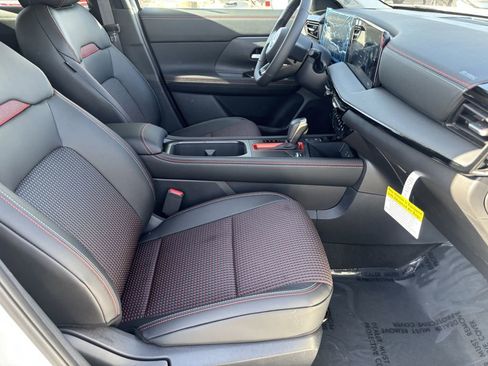 New 2026 Nissan Kicks SR w/ SR Premium Package FWD image 9