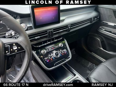 Used 2022 Lincoln Corsair AWD w/ Equipment Group 101A image 10