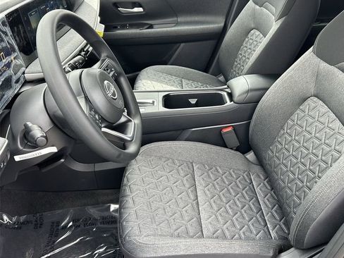 New 2026 Nissan Kicks SV image 27