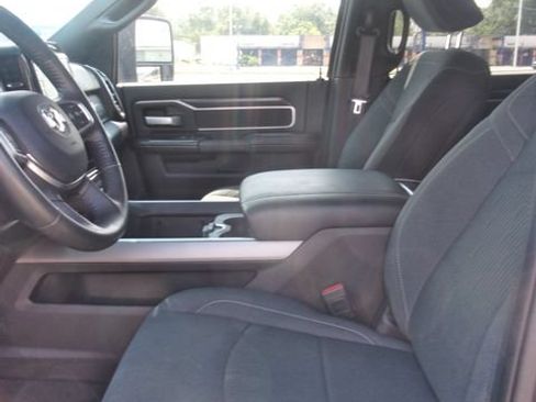 Used 2024 RAM 2500 Big Horn w/ Night Edition AWD/4WD image 10