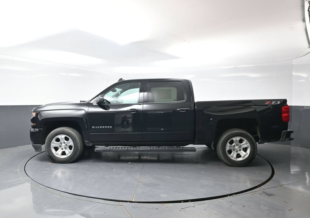 Used 2018 Chevrolet Silverado 1500 LT w/ All Star Edition AWD/4WD image 9