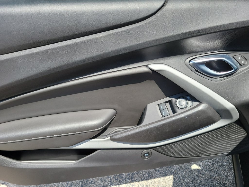 Used 2021 Chevrolet Camaro LS RWD image 16