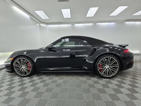 Used 2019 Porsche 911 Turbo AWD/4WD image 2