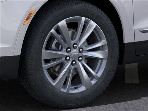 New 2025 Cadillac XT5 Premium Luxury image 9