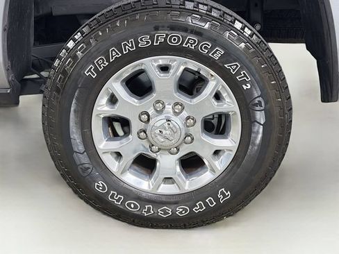 Used 2024 RAM 2500 Laramie w/ Safety Group AWD/4WD image 31