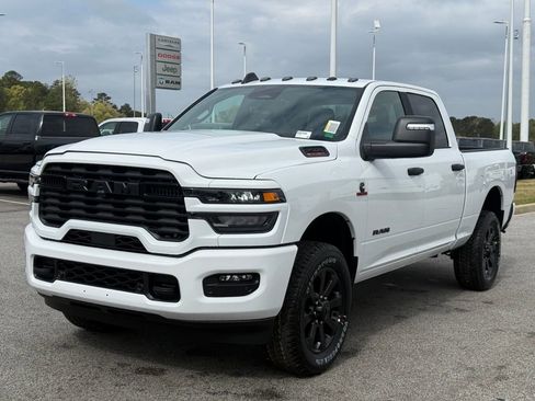 New 2026 RAM 2500 Big Horn AWD/4WD image 1
