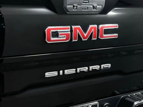 Used 2021 GMC Sierra 1500 AT4 w/ AT4 Premium Package image 13