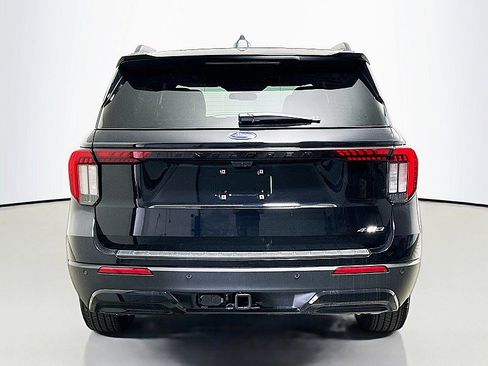 New 2026 Ford Explorer ST-Line AWD/4WD image 6