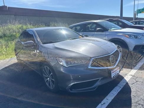 Used 2018 Acura TLX V6 FWD image 2