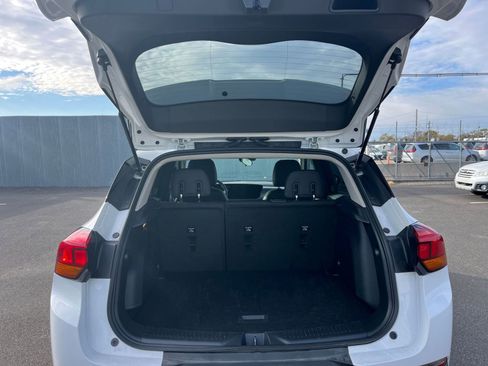 Used 2025 Buick Encore GX Preferred image 30