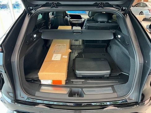 New 2026 Cadillac Lyriq V image 19