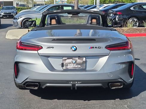 Used 2025 BMW Z4 M40i w/ Edition RWD image 9