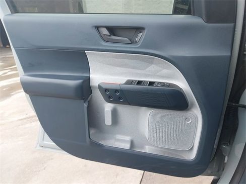 Used 2023 Ford Maverick XLT image 26