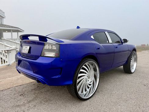 Used 2010 Dodge Charger SXT image 5