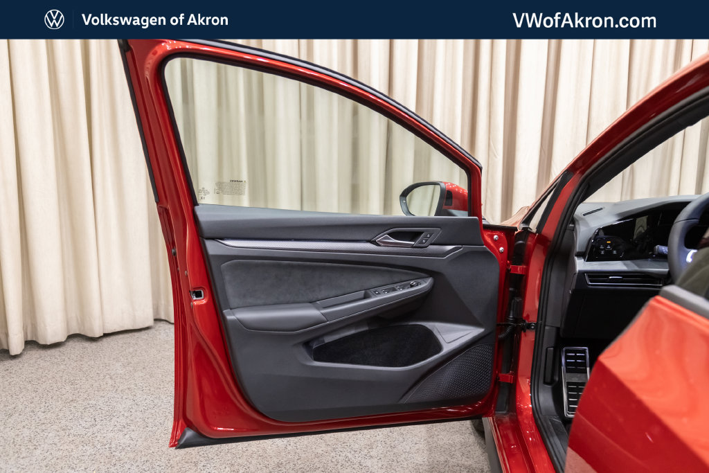 New 2026 Volkswagen GTI SE FWD image 8